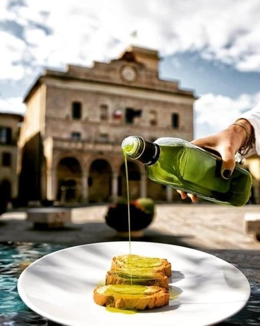 Vicolo Fabbri Appartamenti Montefalco Eksteriør bilde